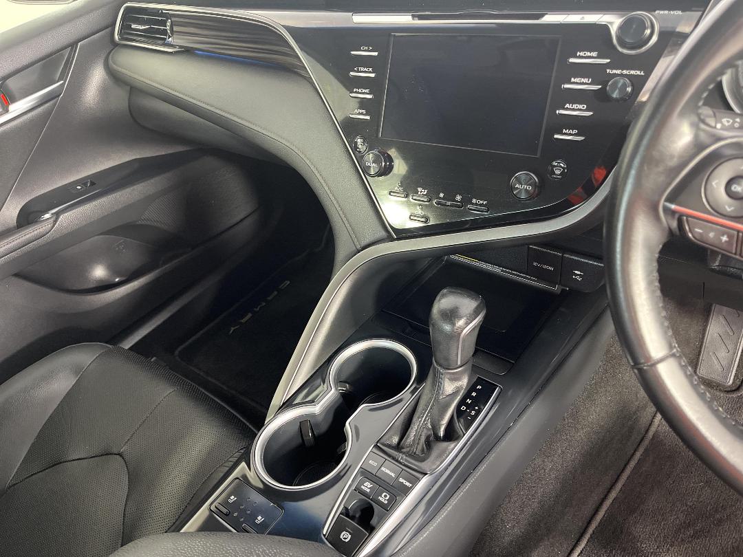 Photo '18' of Toyota Camry