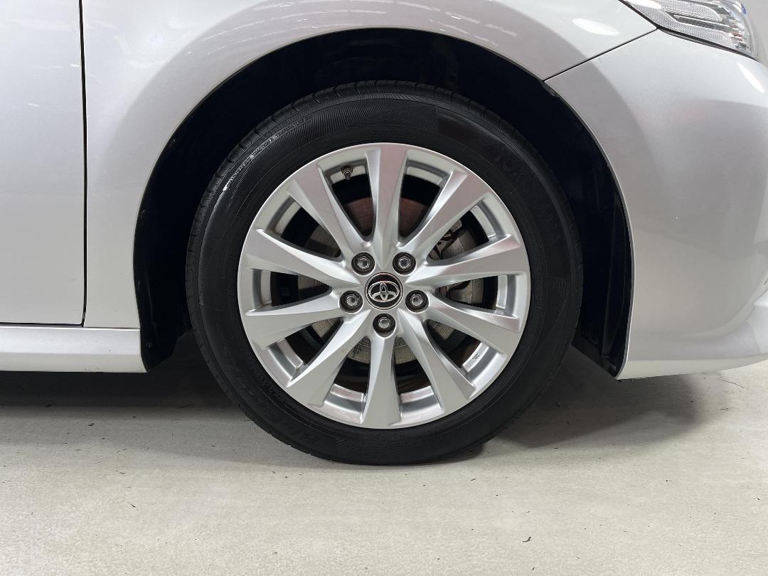 Photo '9' of Toyota Camry