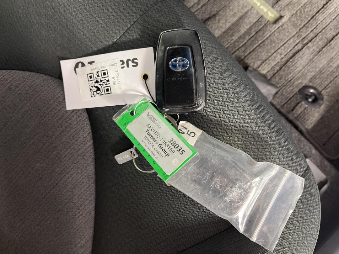 Photo '22' of Toyota Camry