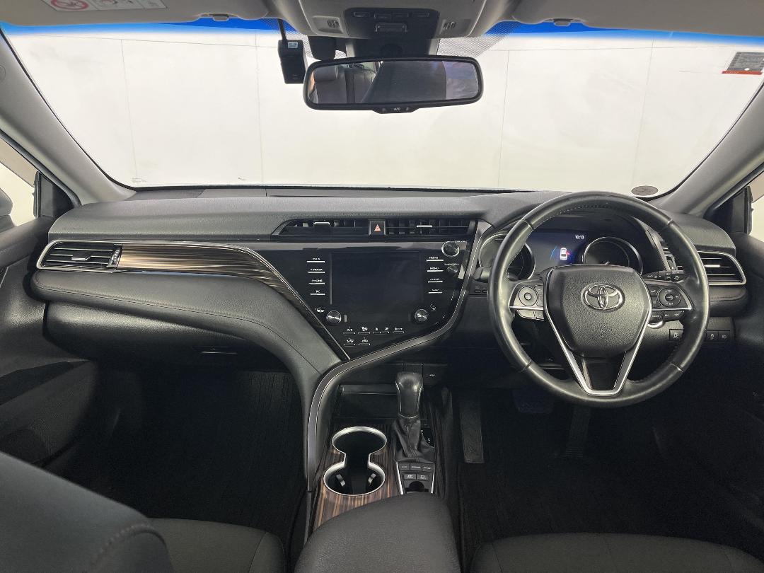 Photo '17' of Toyota Camry