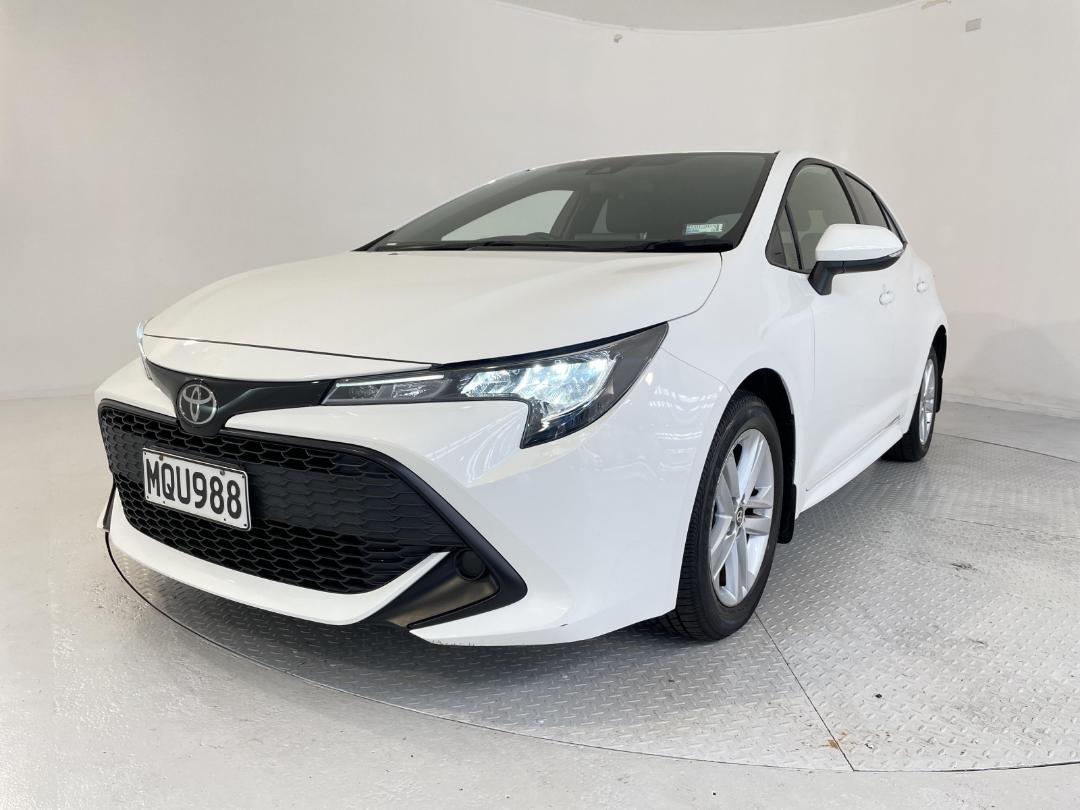 Photo '4' of Toyota Corolla Photo '4' of Toyota Corolla