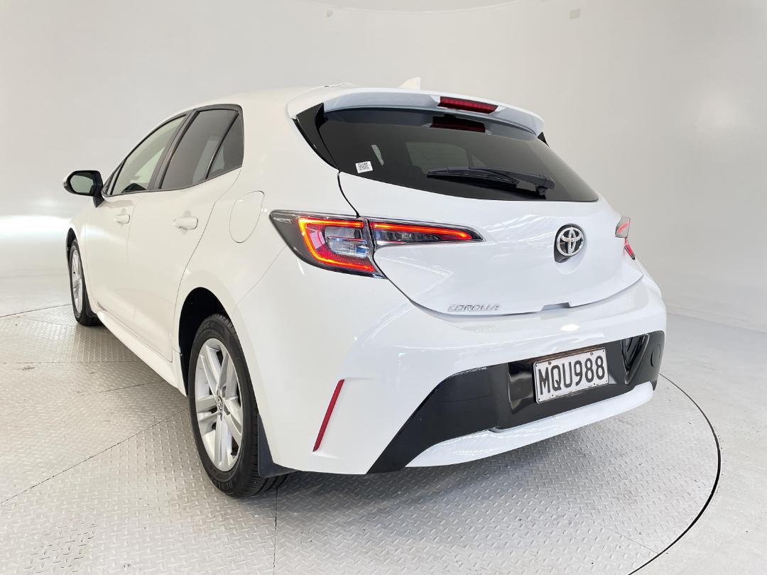 Photo '5' of Toyota Corolla Photo '5' of Toyota Corolla