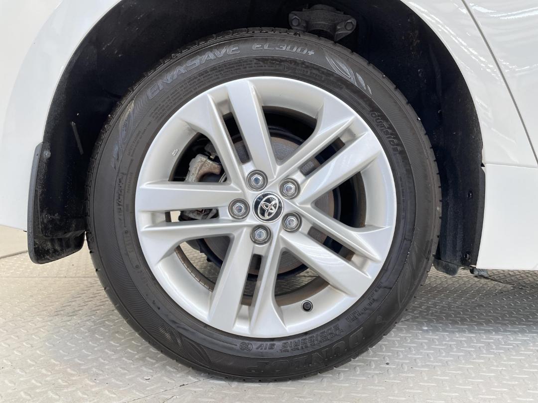 Photo '12' of Toyota Corolla Photo '12' of Toyota Corolla