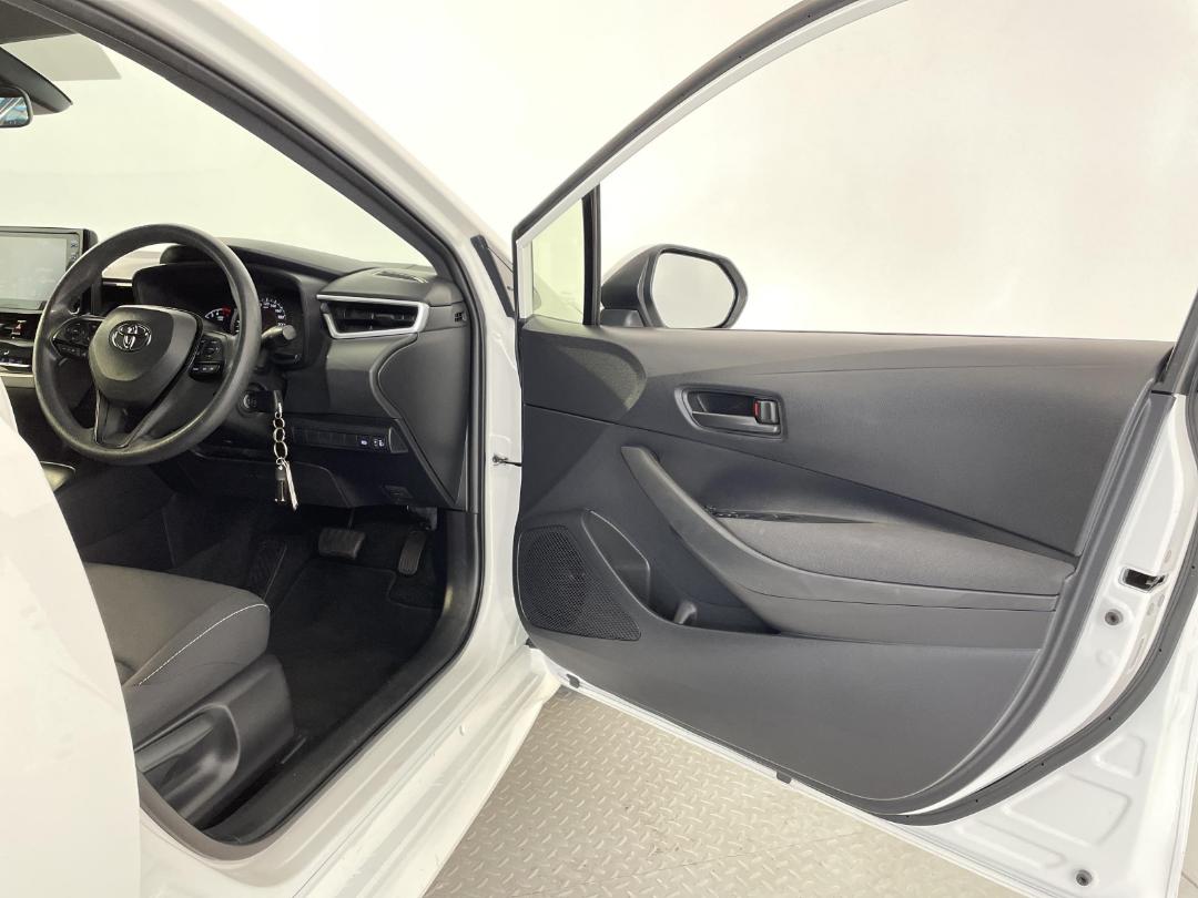 Photo '15' of Toyota Corolla Photo '15' of Toyota Corolla