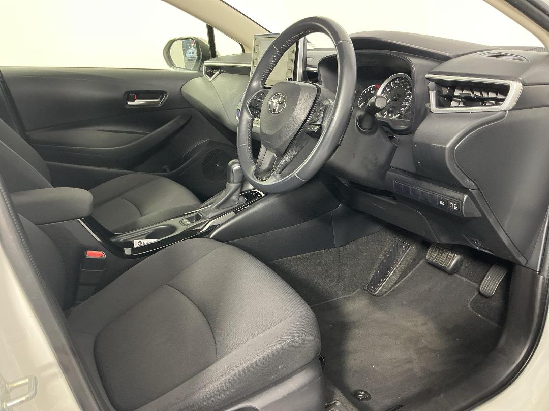 Photo '16' of Toyota Corolla Photo '16' of Toyota Corolla