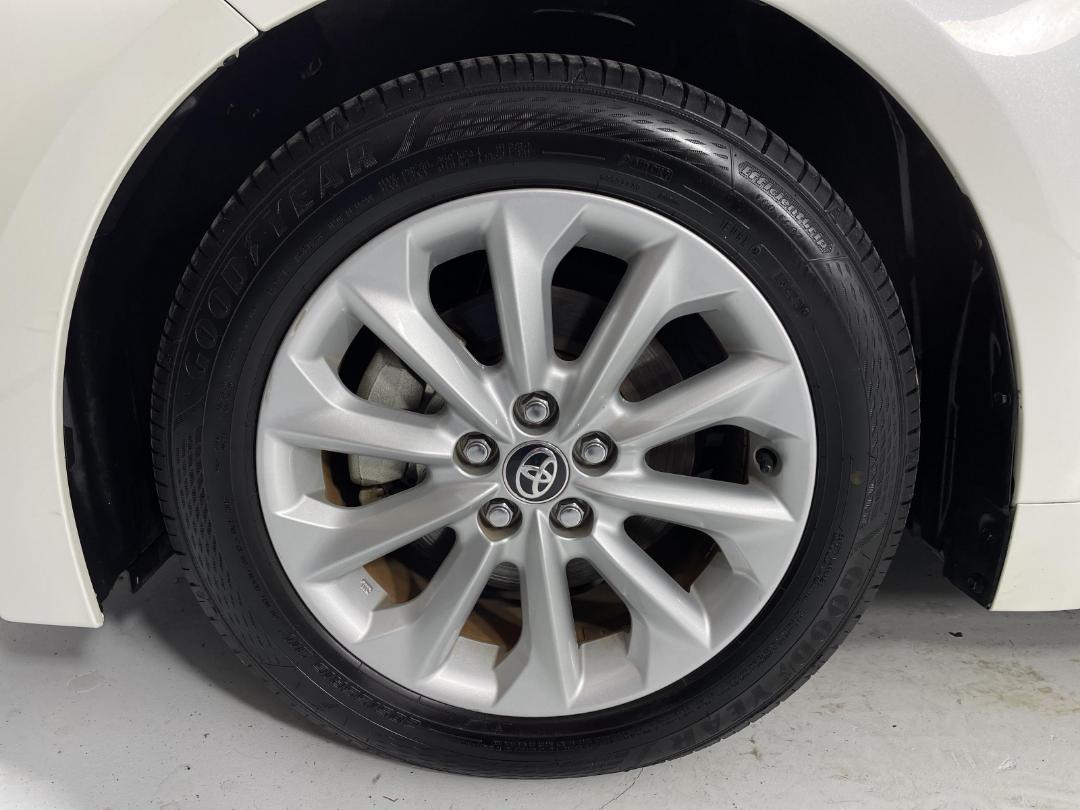 Photo '10' of Toyota Corolla