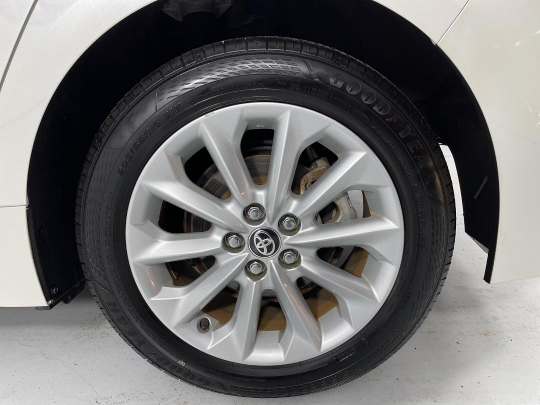 Photo '11' of Toyota Corolla