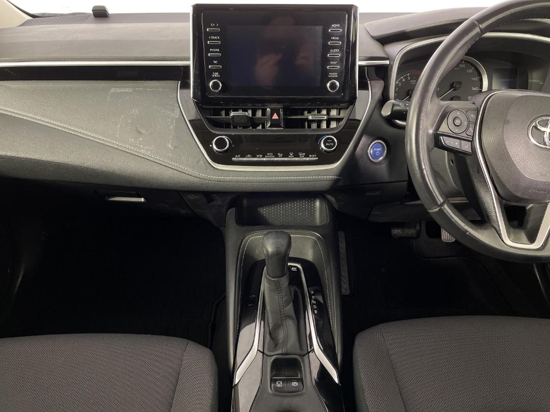 Photo '18' of Toyota Corolla