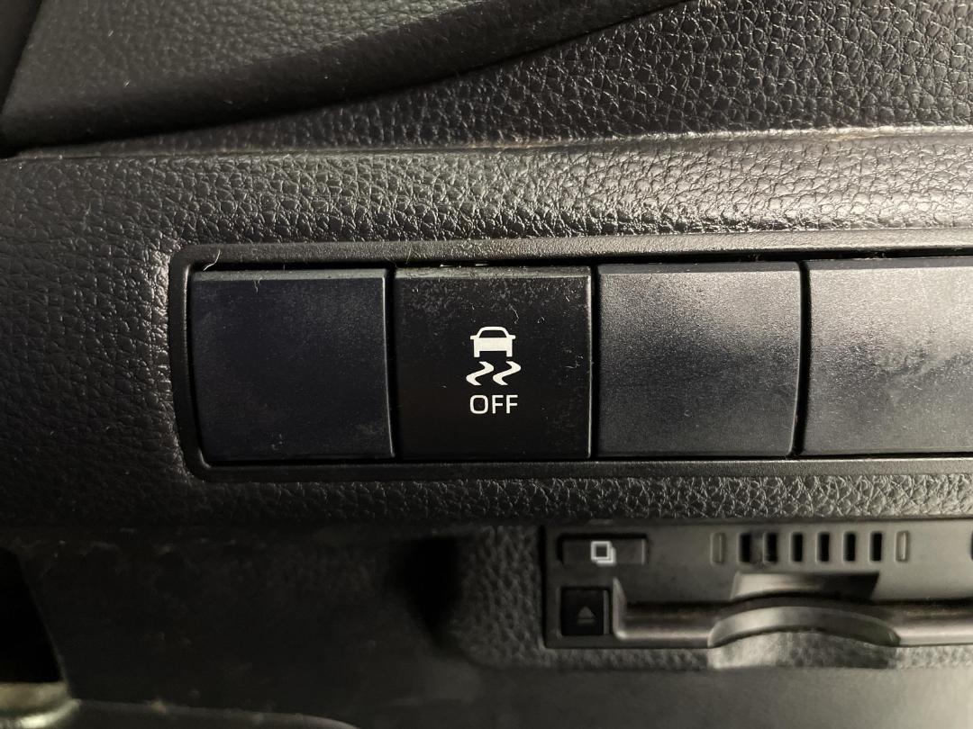 Photo '24' of Toyota Corolla