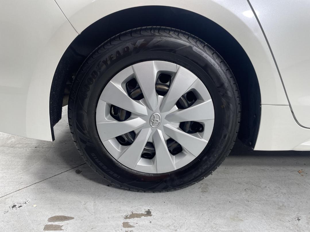 Photo '12' of Toyota Corolla