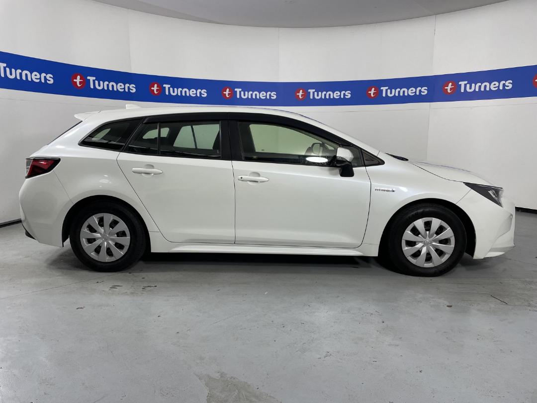 Photo '24' of Toyota Corolla