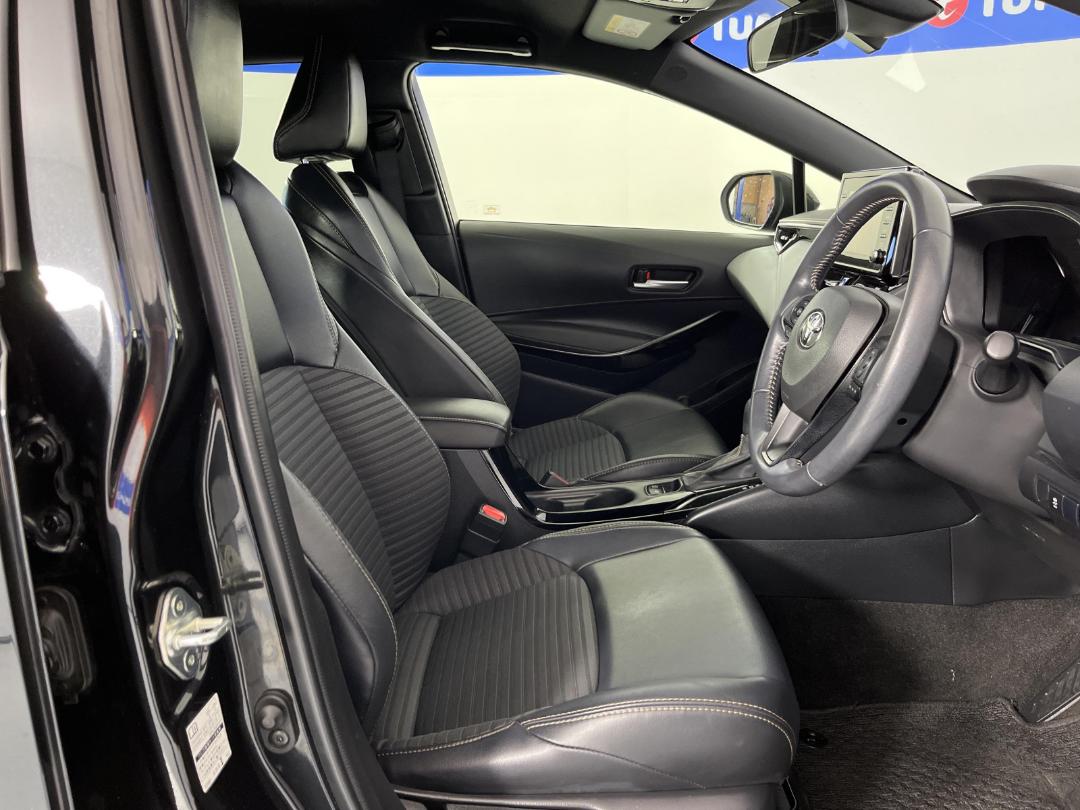 Photo '16' of Toyota Corolla Photo '16' of Toyota Corolla