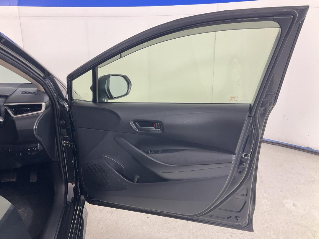 Photo '15' of Toyota Corolla Photo '15' of Toyota Corolla