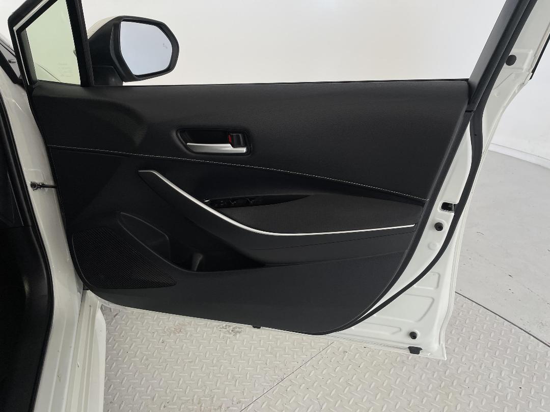 Photo '15' of Toyota Corolla