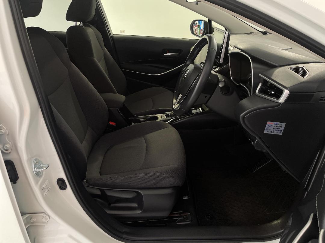 Photo '16' of Toyota Corolla