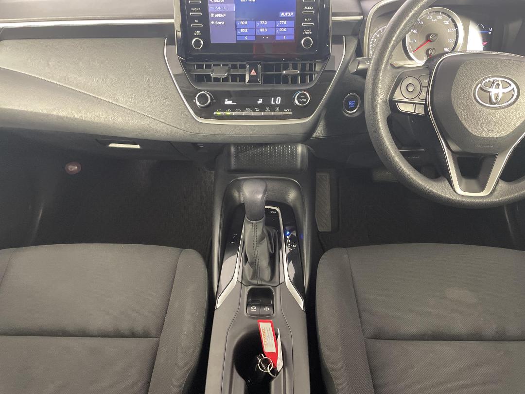 Photo '18' of Toyota Corolla Photo '18' of Toyota Corolla