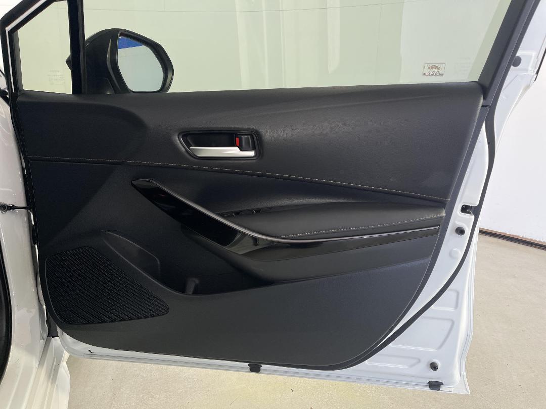 Photo '15' of Toyota Corolla Photo '15' of Toyota Corolla