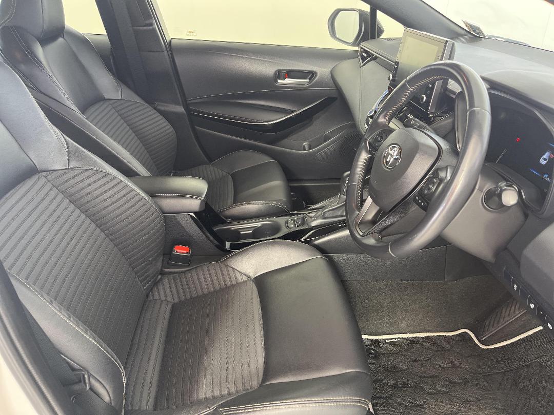 Photo '16' of Toyota Corolla Photo '16' of Toyota Corolla