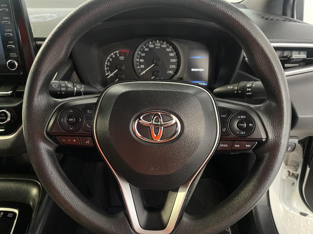 Photo '28' of Toyota Corolla