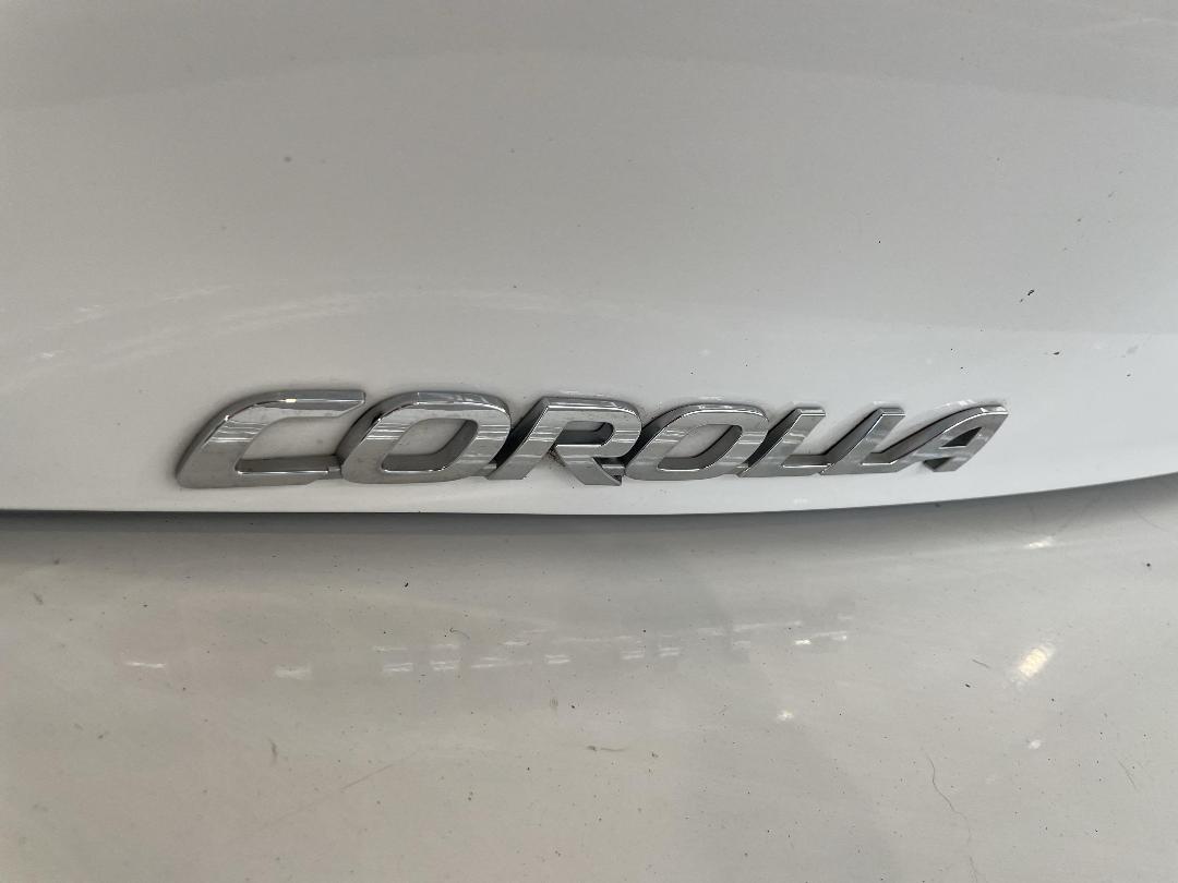 Photo '37' of Toyota Corolla