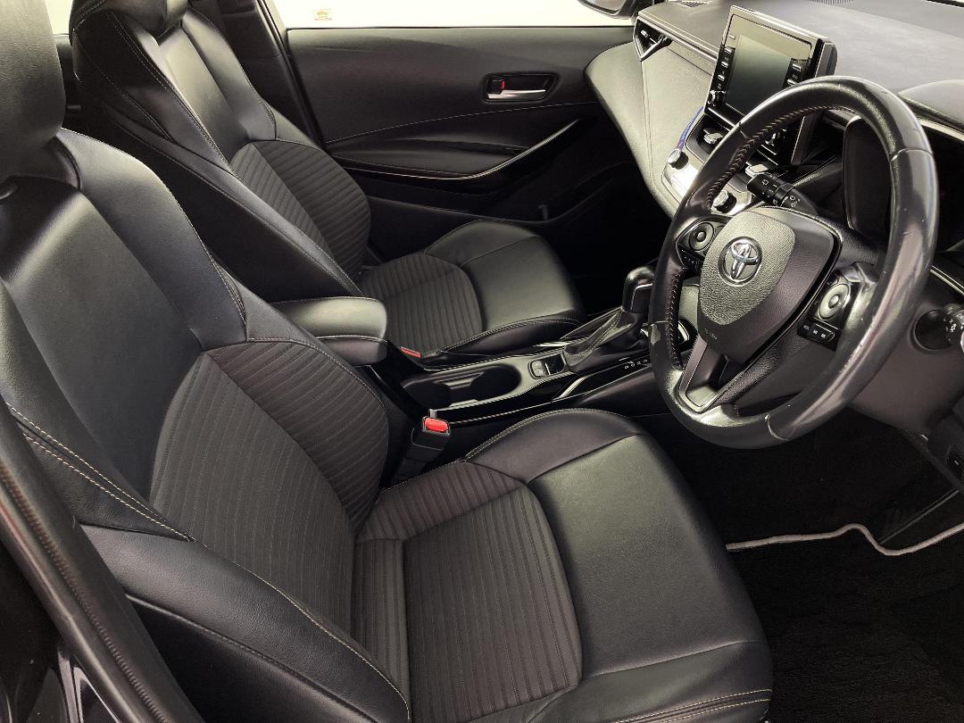 Photo '16' of Toyota Corolla