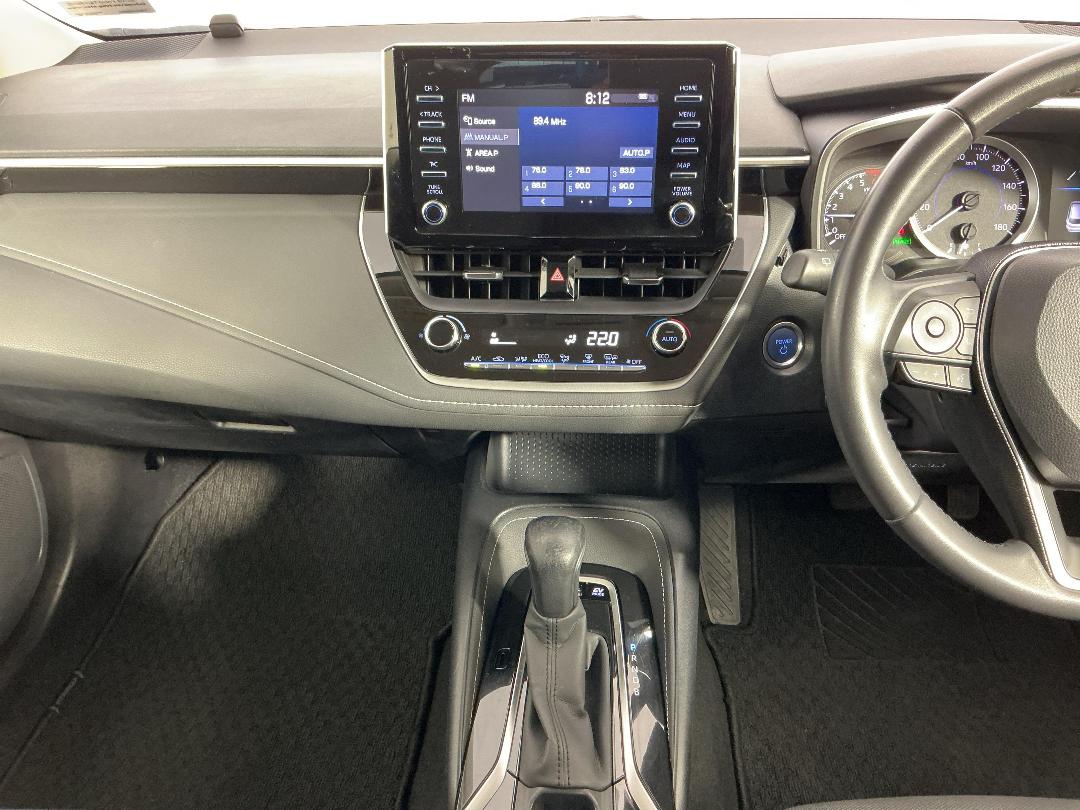 Photo '18' of Toyota Corolla