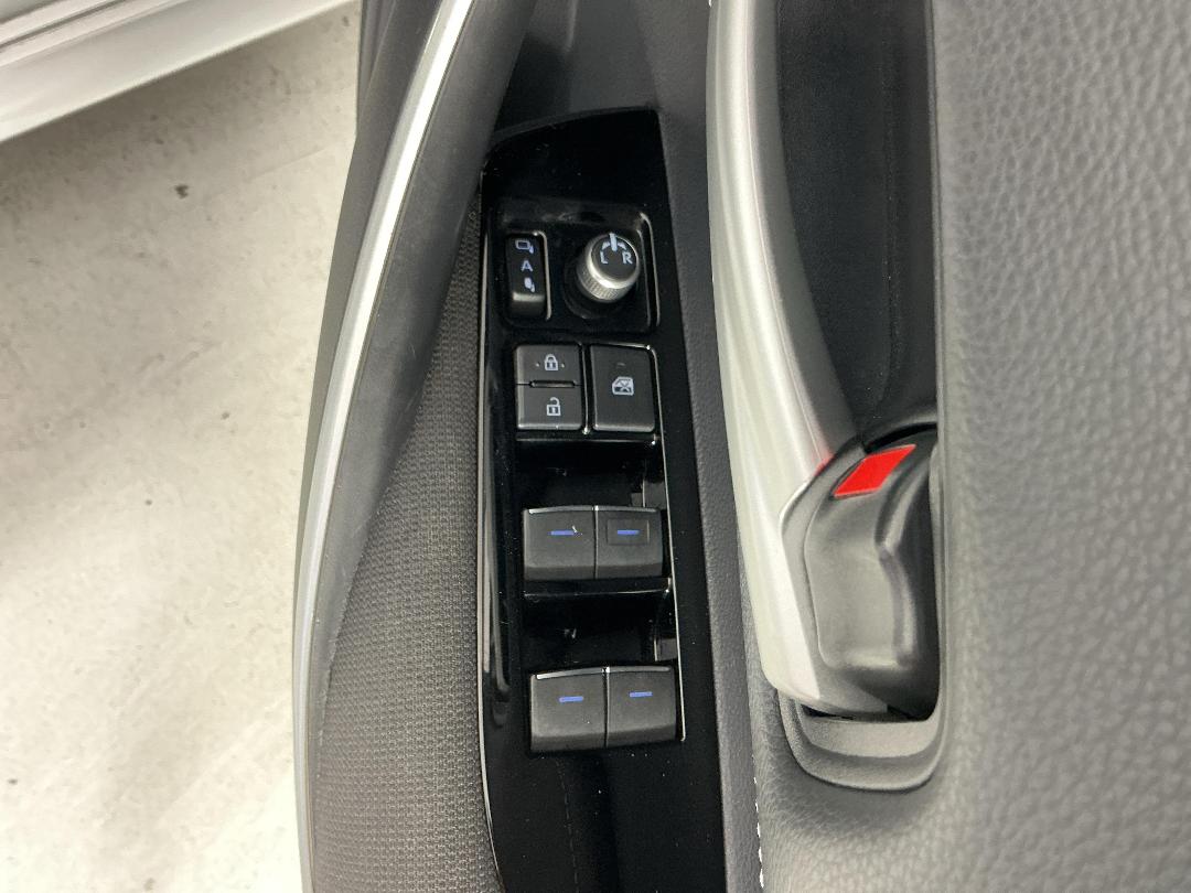 Photo '23' of Toyota Corolla