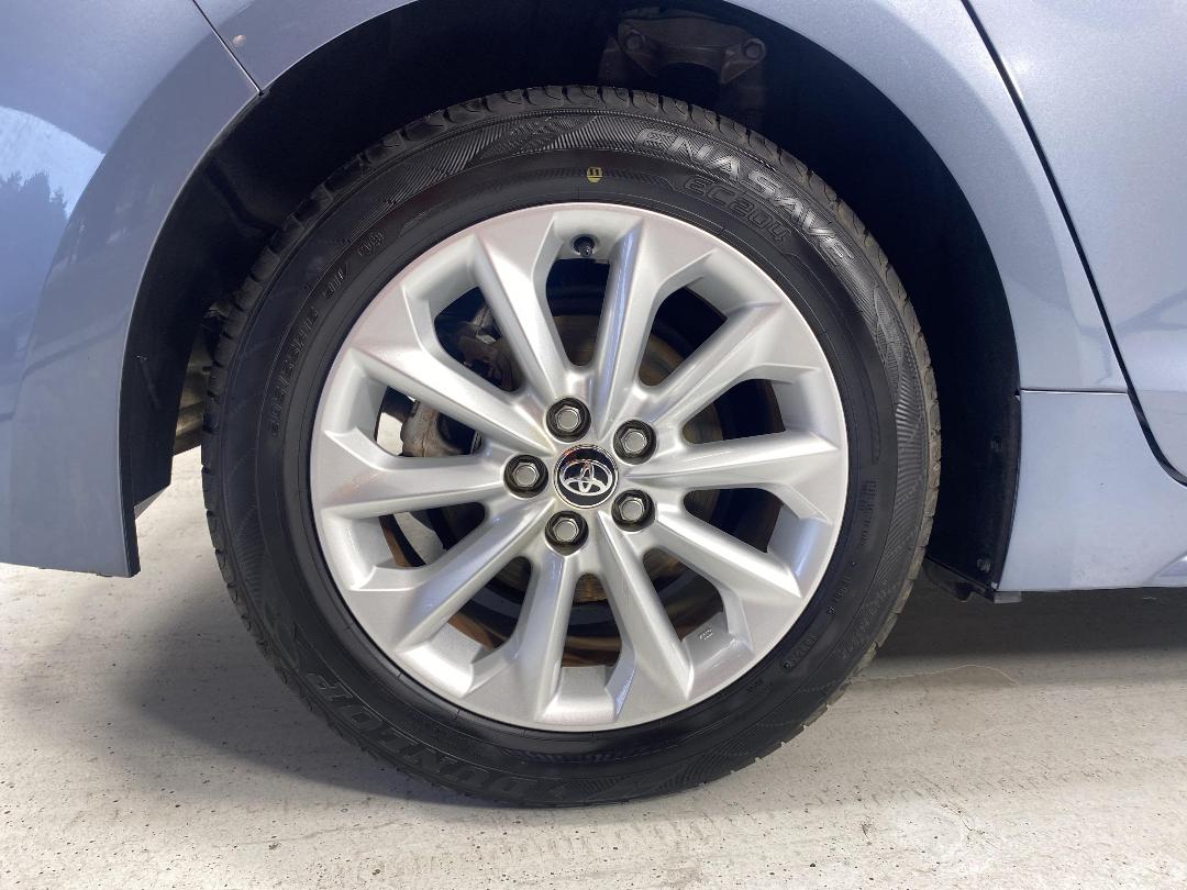 Photo '12' of Toyota Corolla