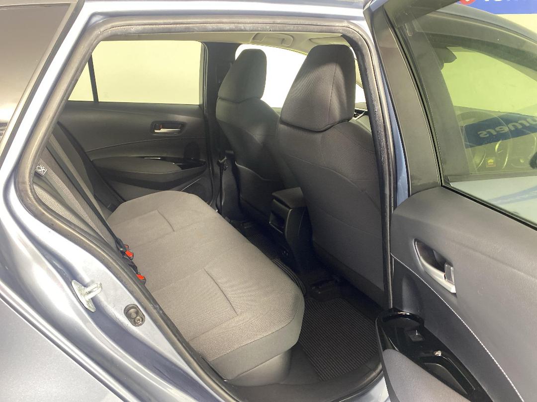 Photo '20' of Toyota Corolla