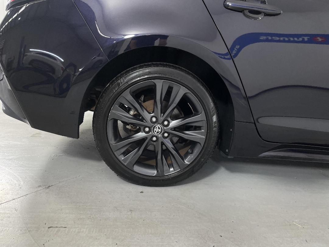 Photo '12' of Toyota Corolla