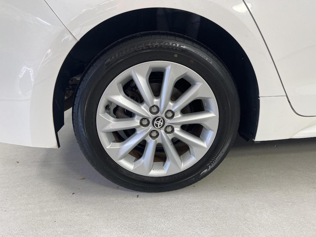 Photo '12' of Toyota Corolla Photo '12' of Toyota Corolla