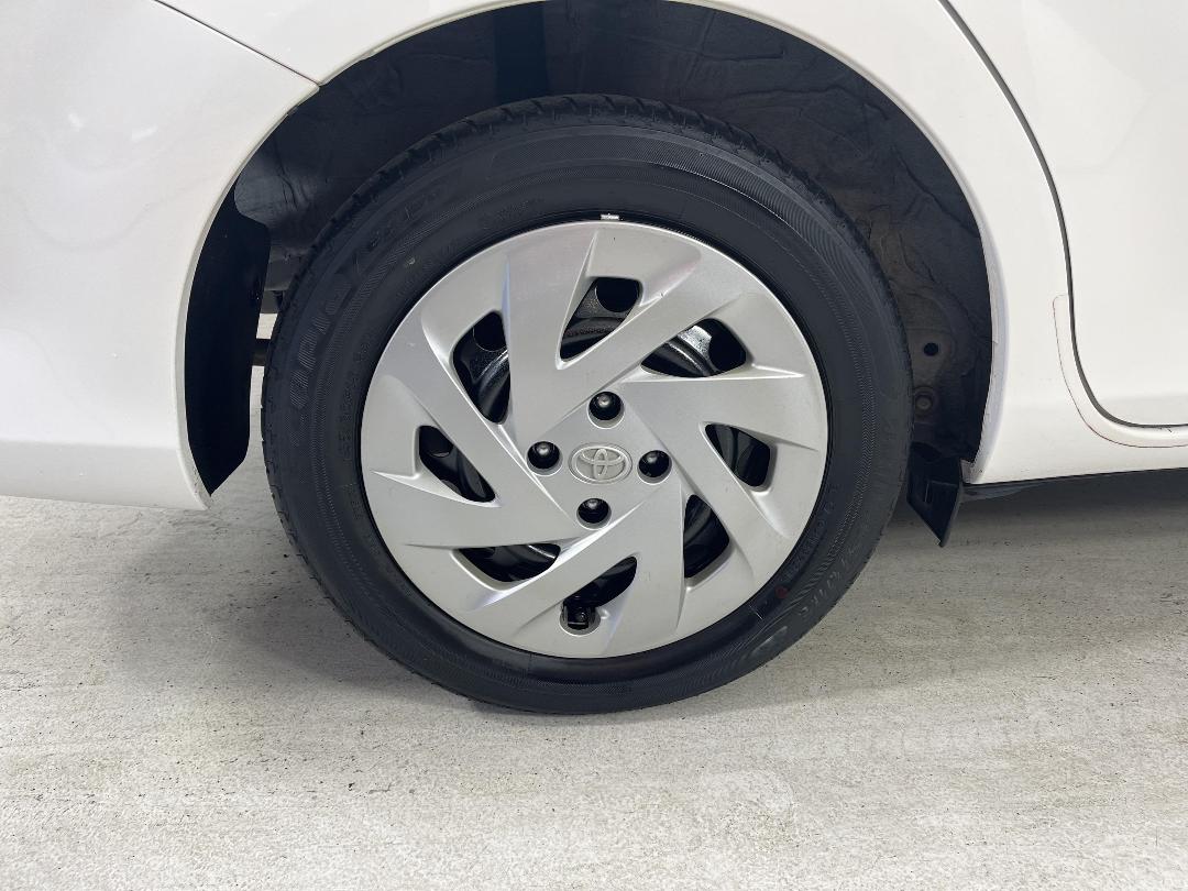 Photo '12' of Toyota Corolla