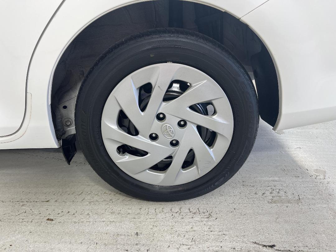 Photo '11' of Toyota Corolla