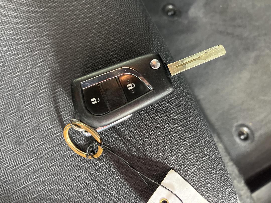 Photo '22' of Toyota Corolla