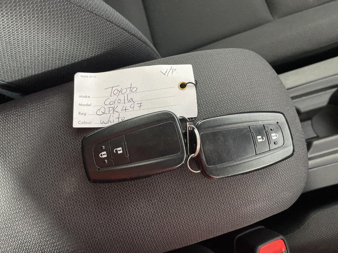 Photo '22' of Toyota Corolla