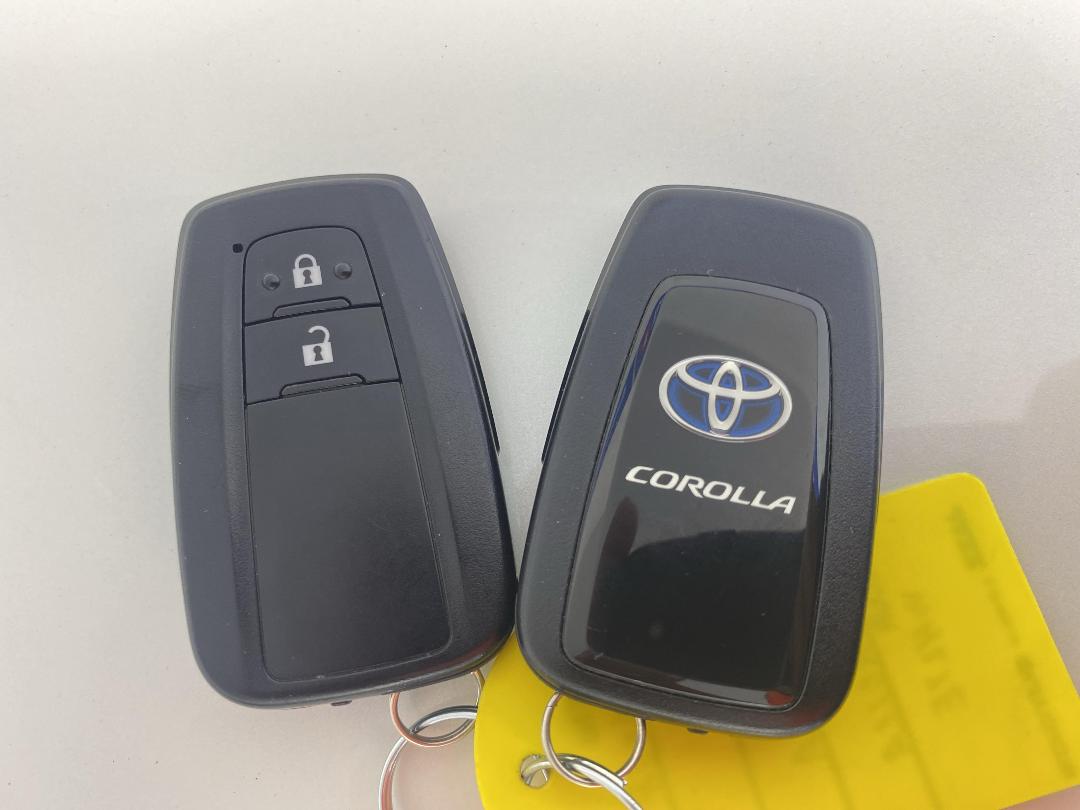 Photo '22' of Toyota Corolla