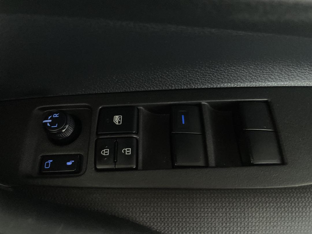 Photo '23' of Toyota Corolla