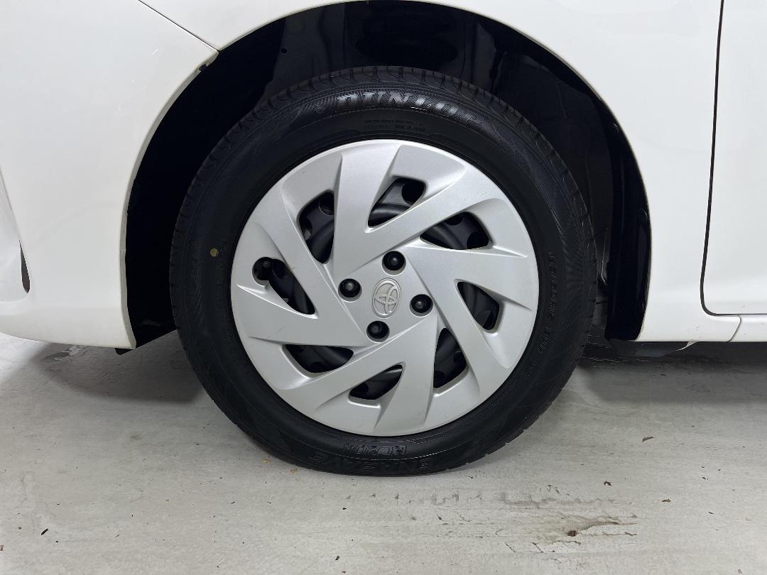 Photo '10' of Toyota Corolla