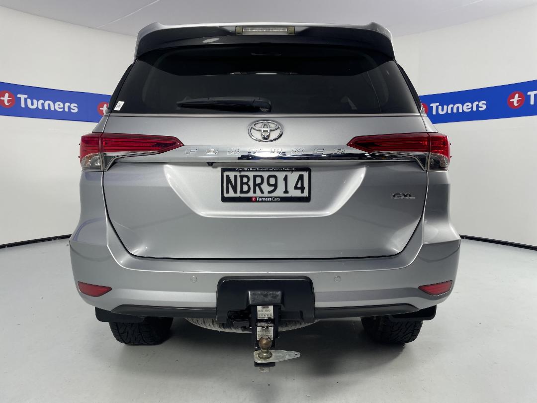 Photo '6' of Toyota Fortuner Photo '6' of Toyota Fortuner