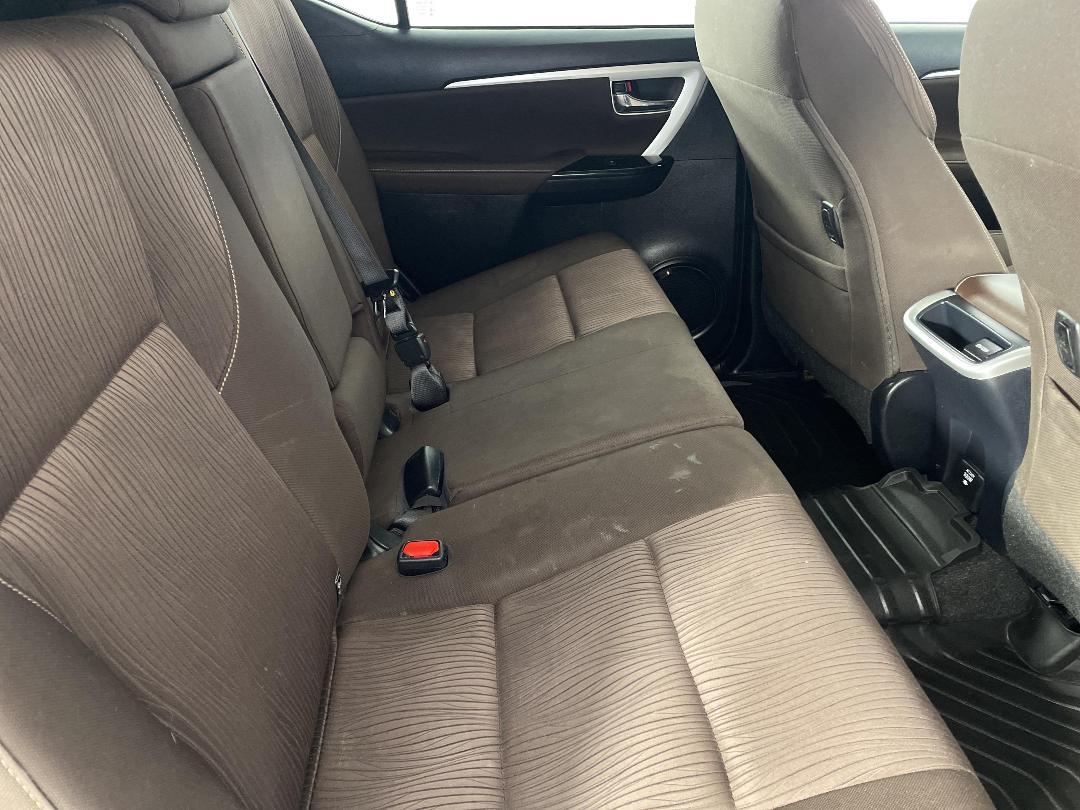 Photo '20' of Toyota Fortuner Photo '20' of Toyota Fortuner