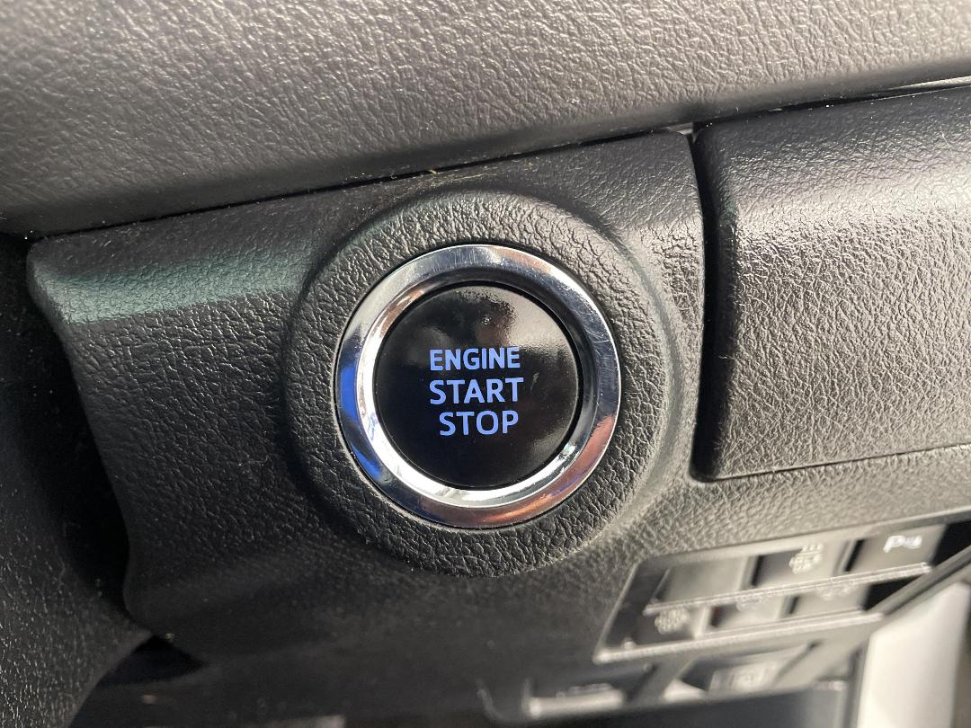 Photo '24' of Toyota Fortuner Photo '24' of Toyota Fortuner