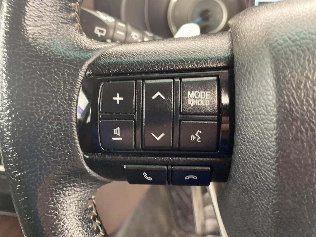 Photo '26' of Toyota Fortuner Photo '26' of Toyota Fortuner