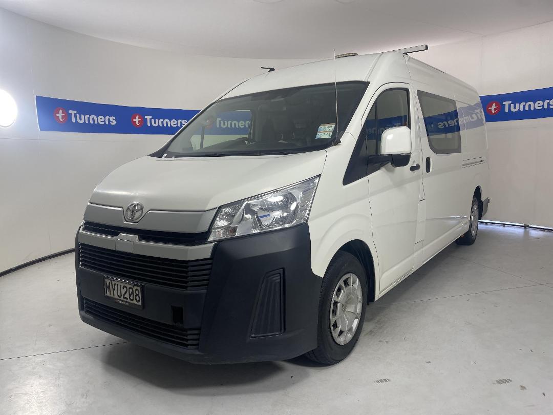 Photo '4' of Toyota Hiace