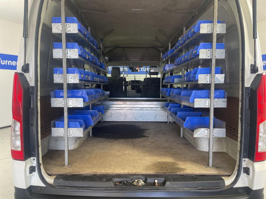 Photo '14' of Toyota Hiace