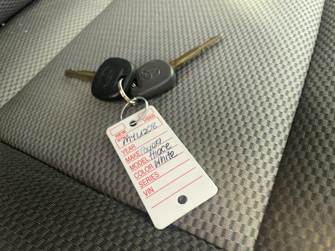 Photo '22' of Toyota Hiace