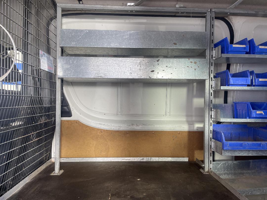 Photo '19' of Toyota Hiace