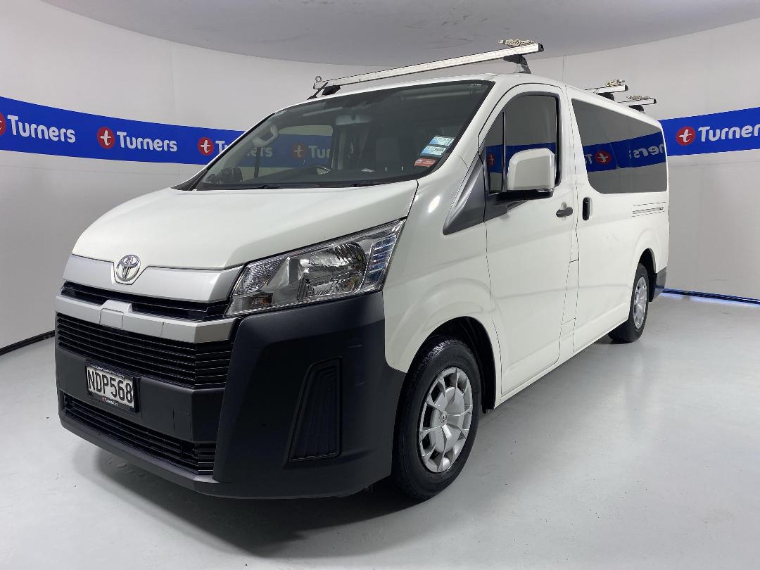 Photo '4' of Toyota Hiace