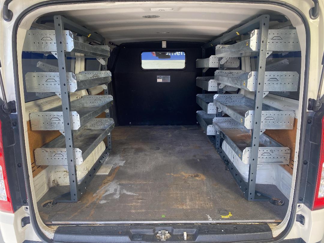 Photo '14' of Toyota Hiace