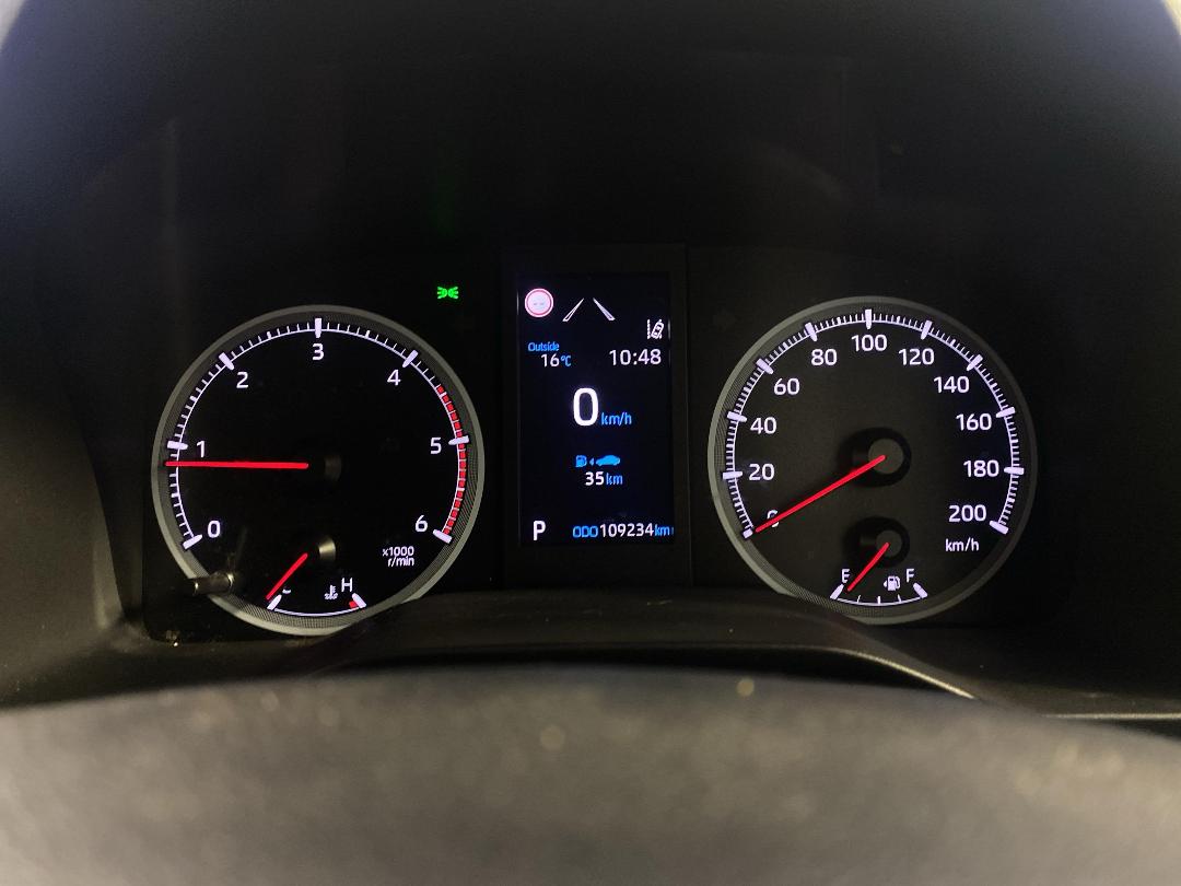 Photo '21' of Toyota Hiace