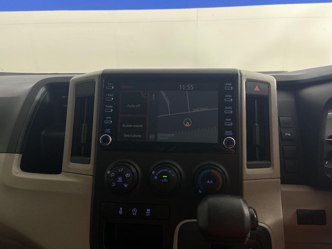 Photo '18' of Toyota Hiace